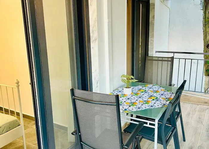Avra House Apartment