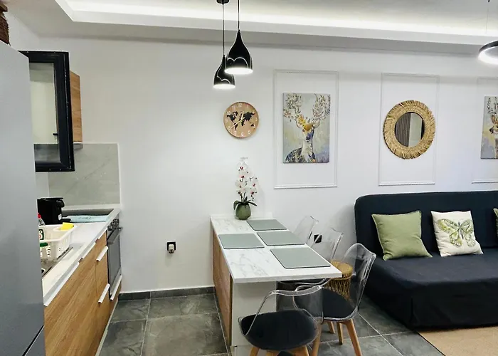 Avra House Apartment *