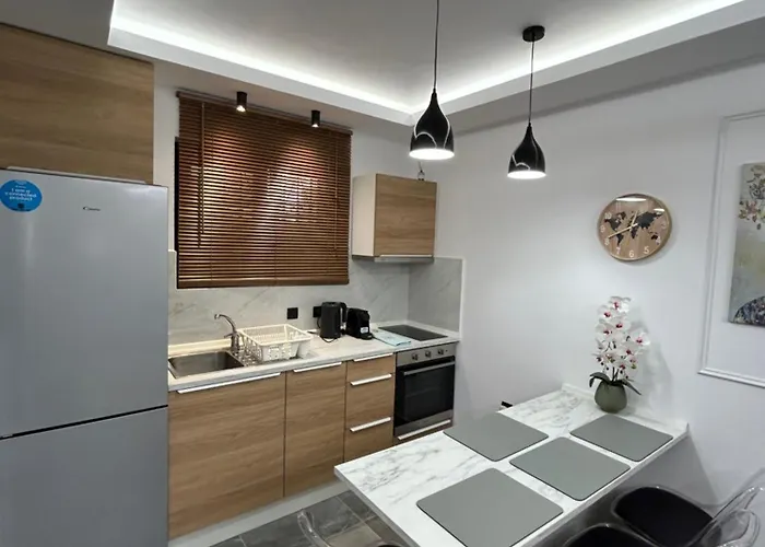 Avra House Apartment